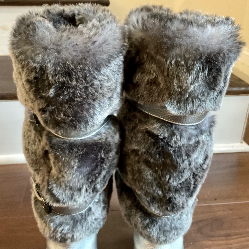 MICHAEL KORS CARLIE METALLIC GUN METAL SLIP ON FAUX FUR LEATHER HIGH HEELS SZ 8 - Picture 5 of 16